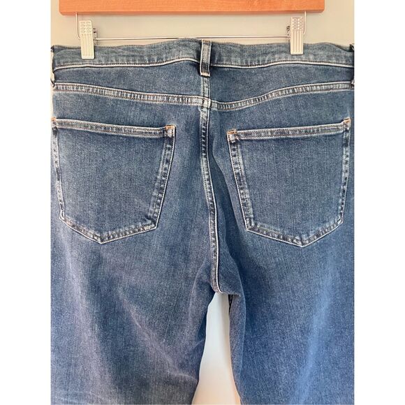 EVERLANE Medium Washed Uniform Relaxed Straight Fit Size 32x30 - Picture 7 of 12